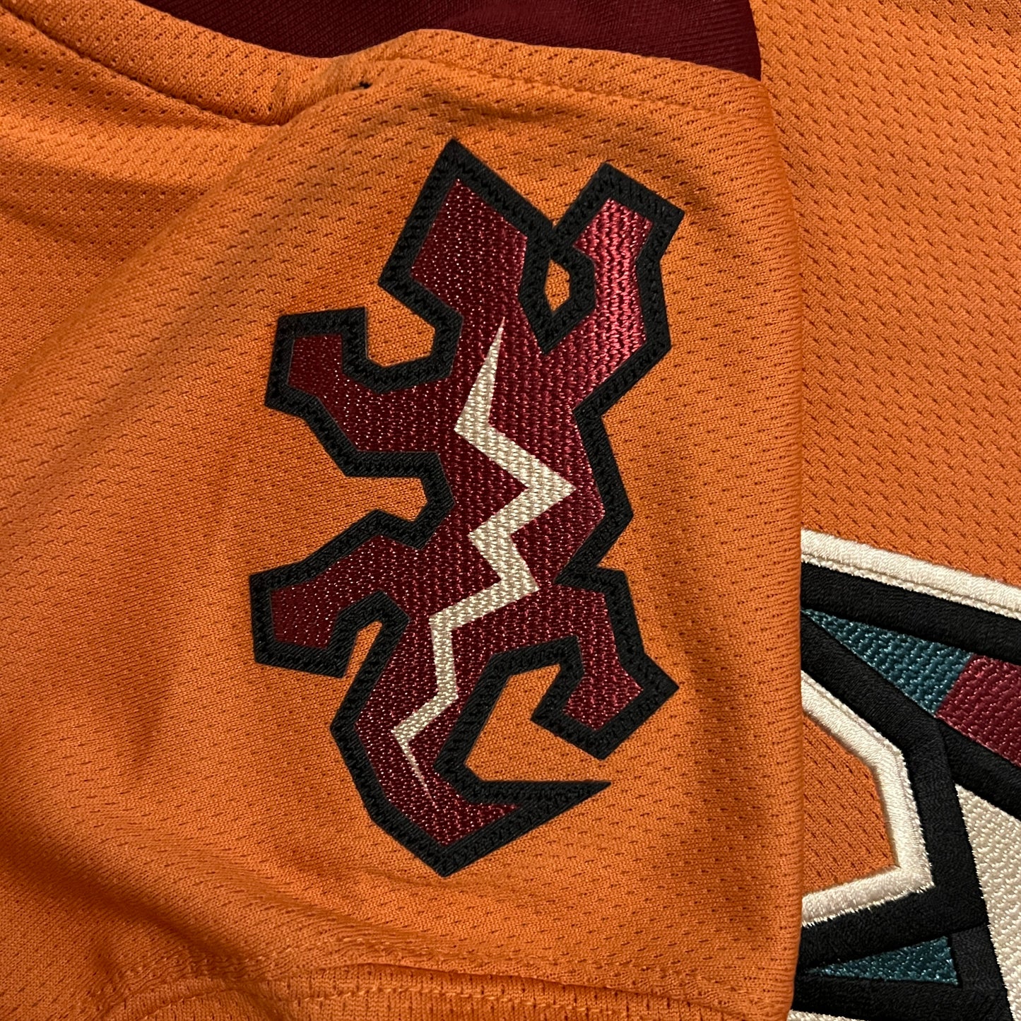 Arizona Coyotes Reverse Retro Breakaway Alternate Jersey - M