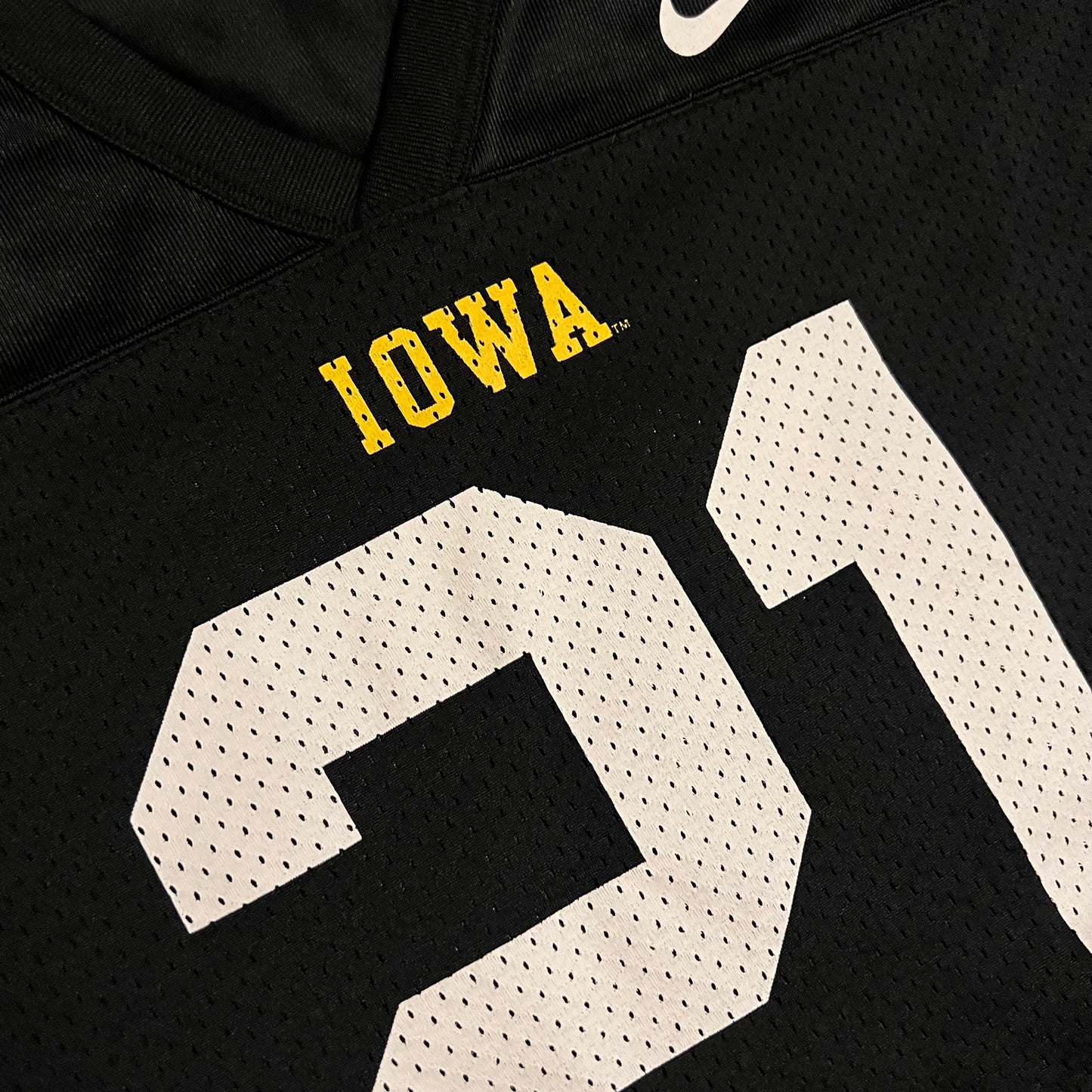 Iowa Hawkeyes Nike Jersey - M