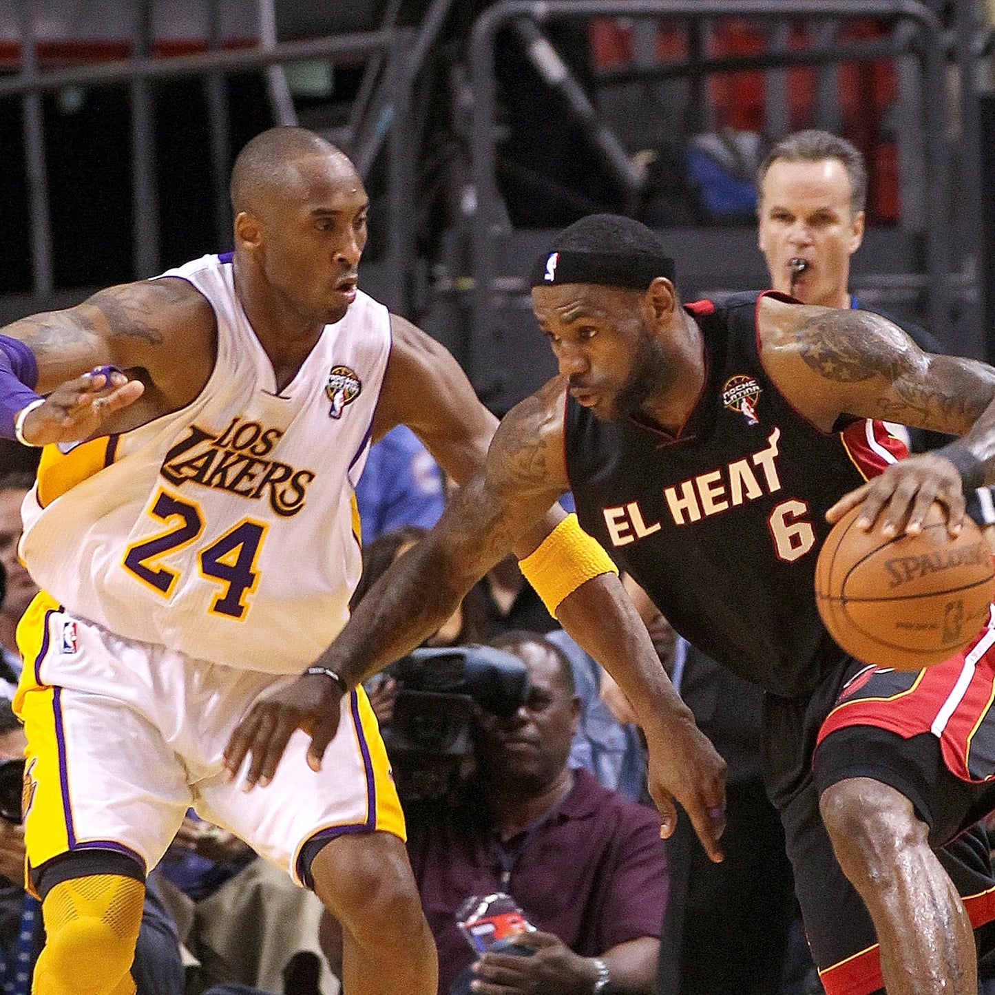 Vintage Kobe Bryant Los Angeles Lakers Noche Latina Authentic Jersey - XL