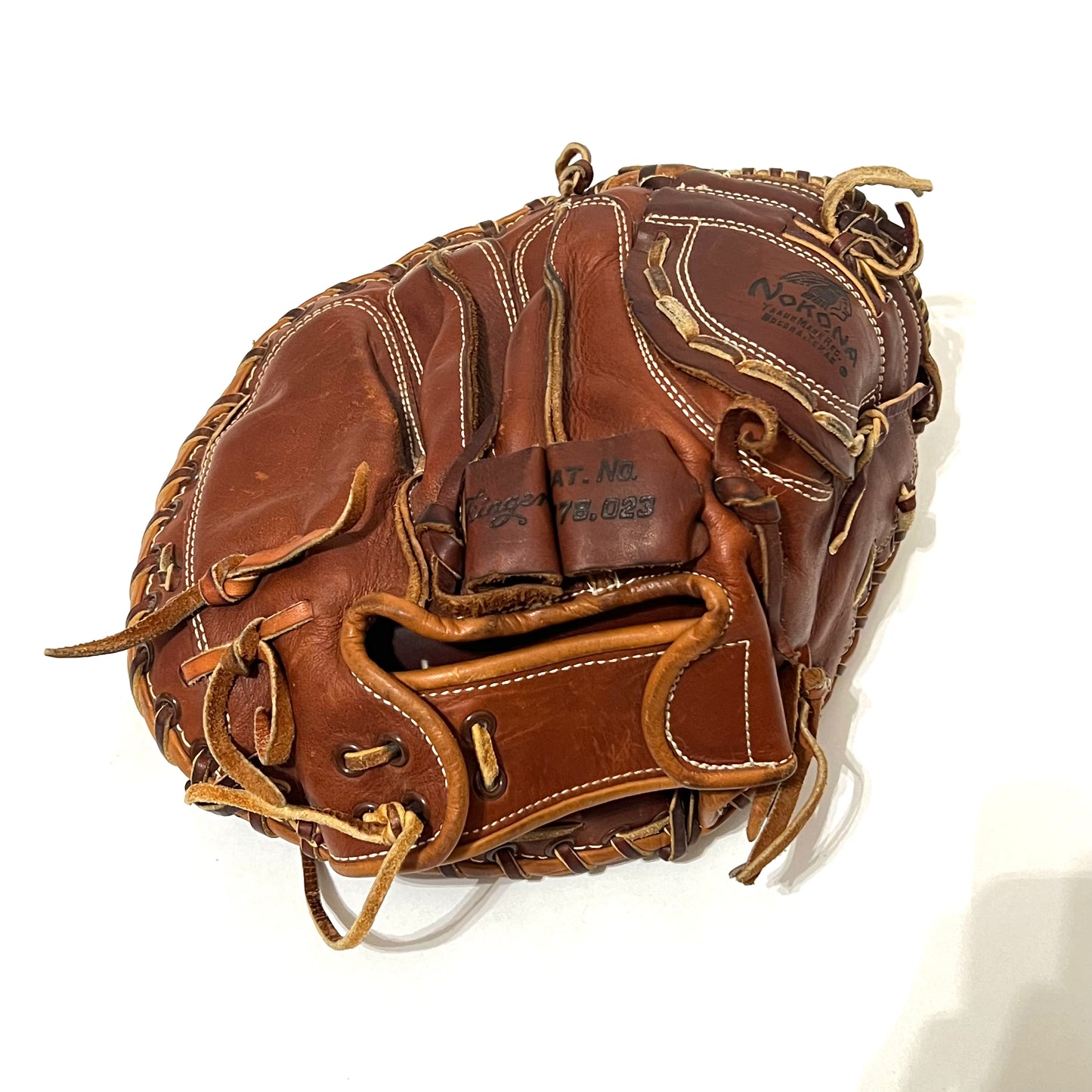 Vintage Nokona Leather Catcher’s Mitt Right Hand Baseball Glove