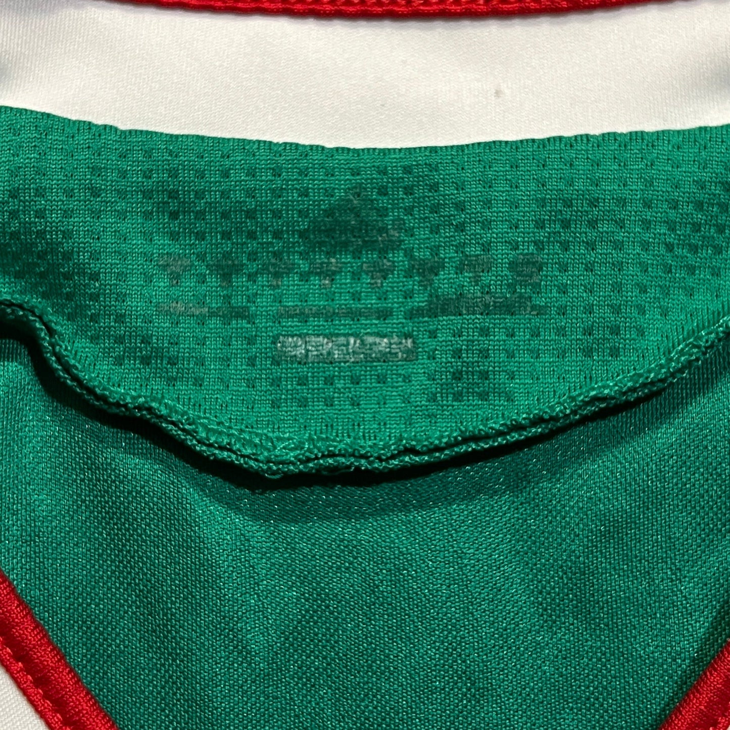 2010 Mexico Adidas ClimaCool Home Jersey - M