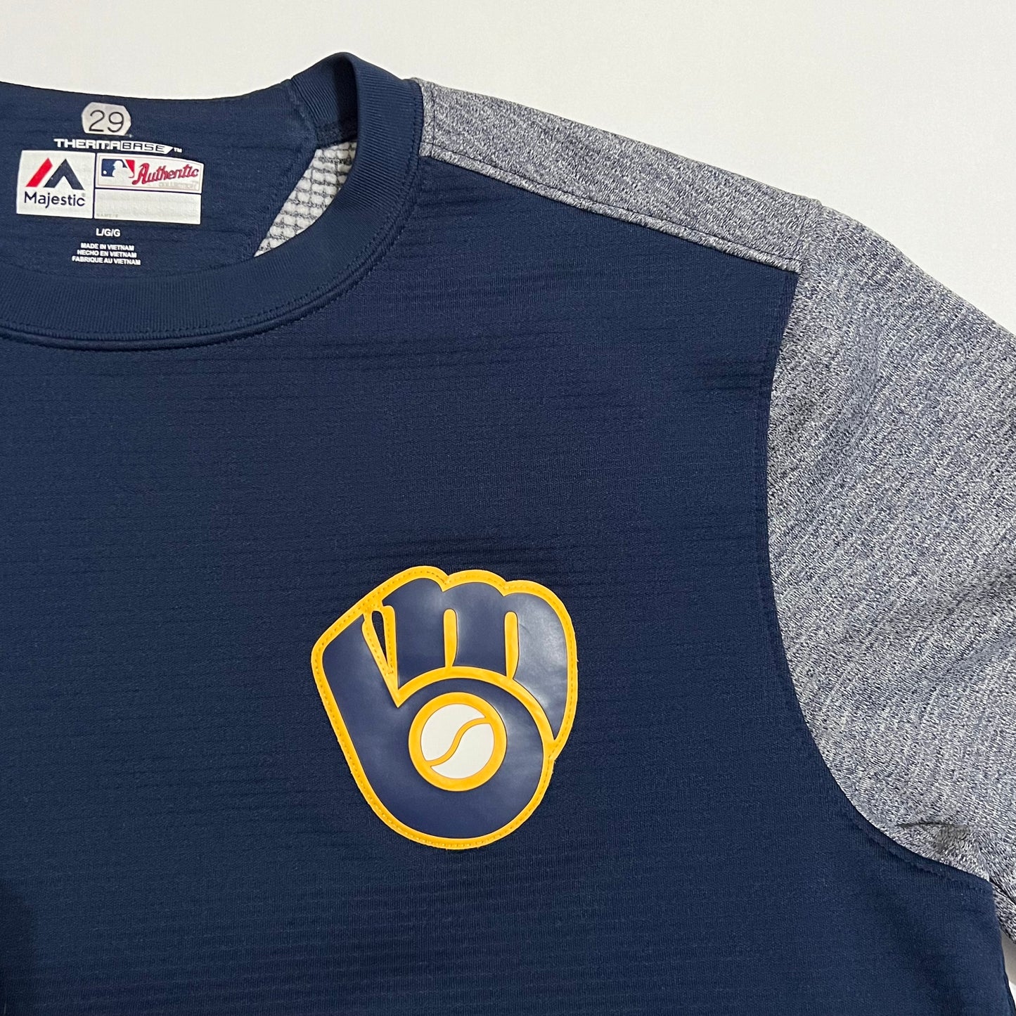Milwaukee Brewers Team Issued ThermaBase #29 Shirt - L