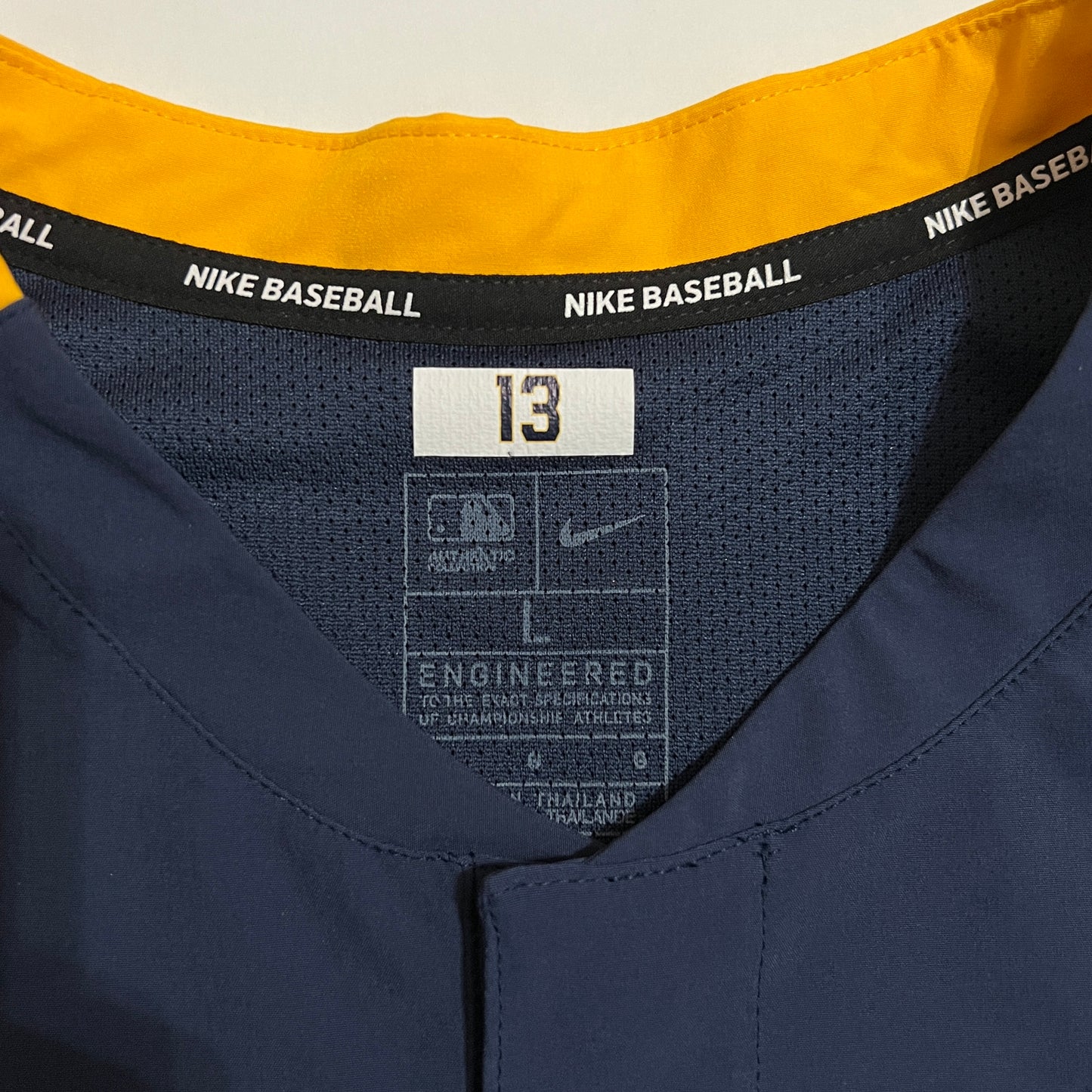 Milwaukee Brewers Team Issued Practice Nike Pullover - L