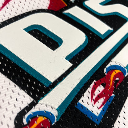 Authentic 1998-99 Grant Hill Detroit Pistons Jersey - 56