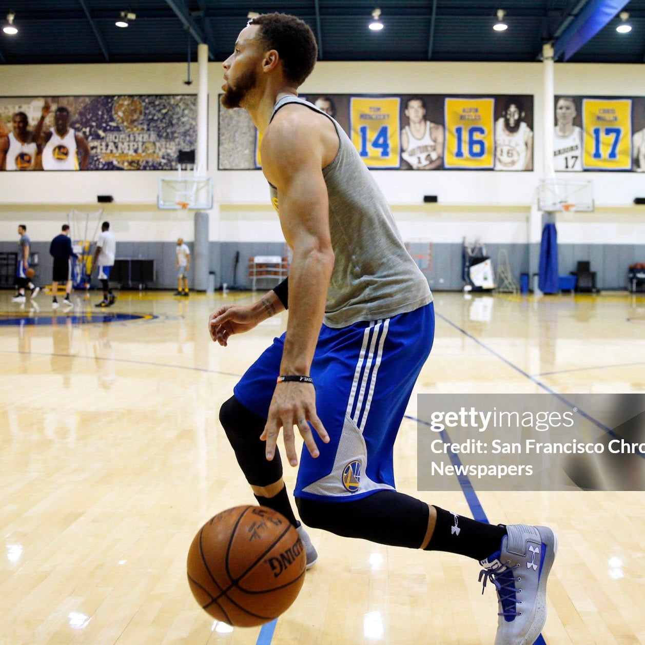 2014 Team Issued Golden State Warriors Steve Kerr Shorts - XL
