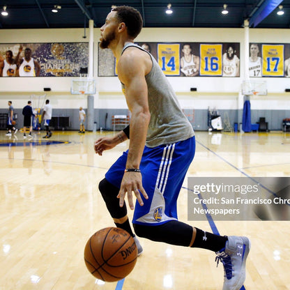 2014 Team Issued Golden State Warriors Steve Kerr Shorts - XL