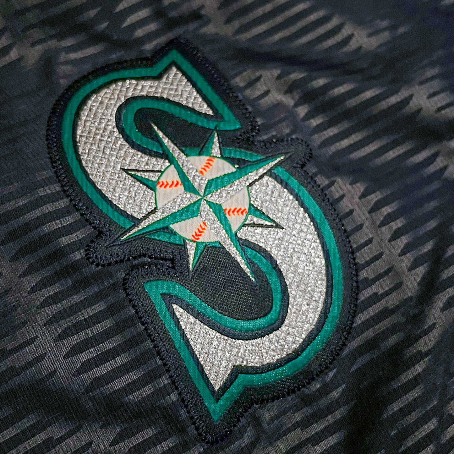 Seattle Mariners 2016 Dugout Pullover - L