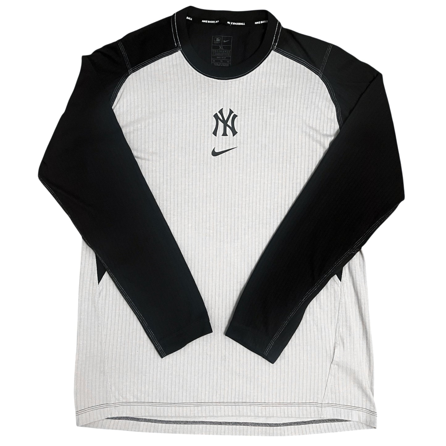 New York Yankees Performance Long Sleeve - XL