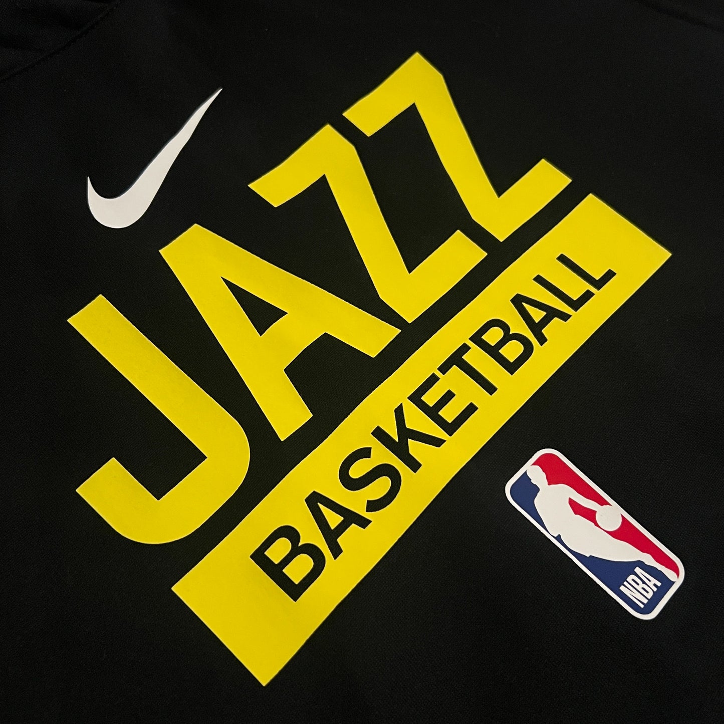 Team Issued 2022/23 Utah Jazz Practice Pullover - L