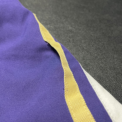 2011/12 Authentic Washington Huskies Basketball Shorts - L