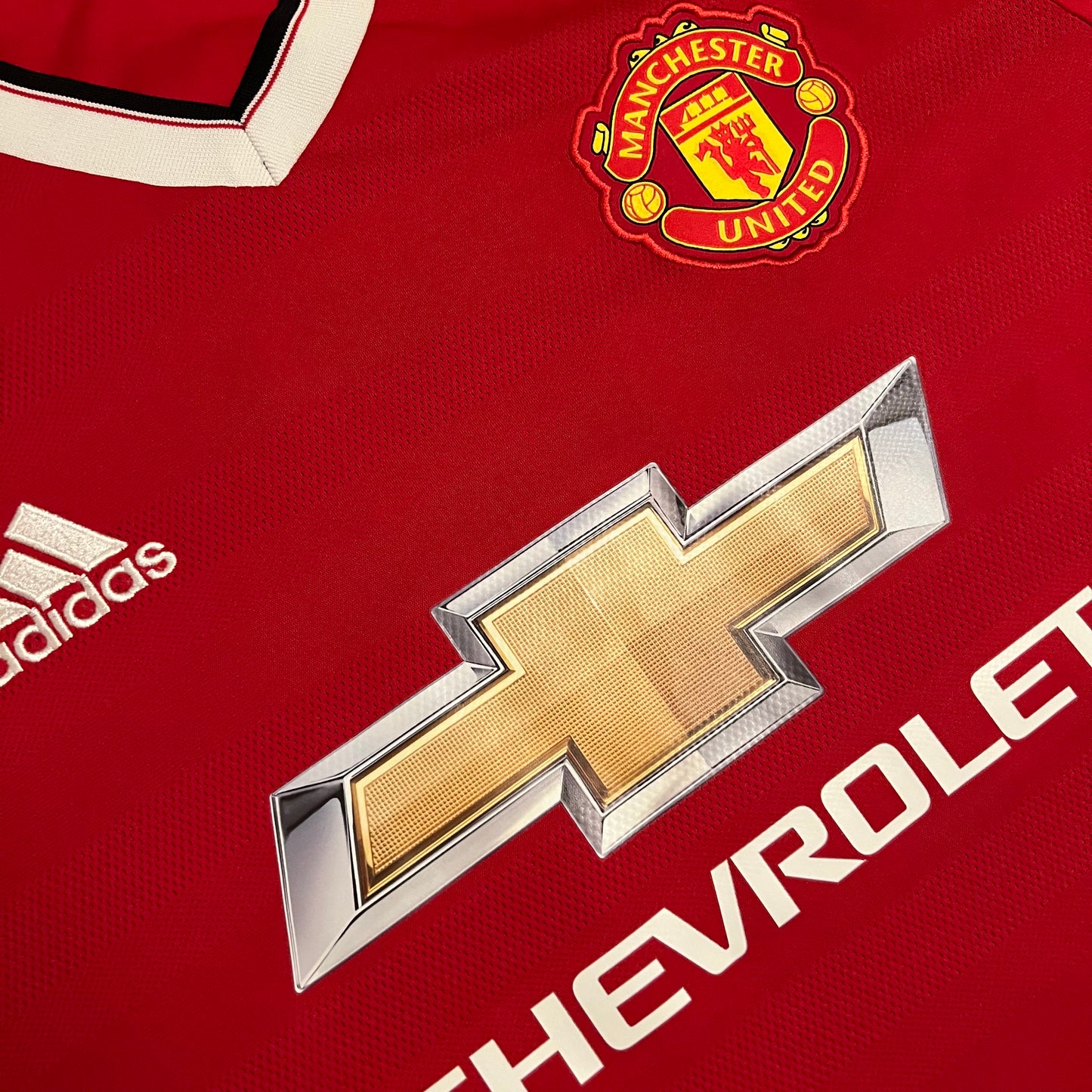 Manchester United 2015-26 Home Jersey - L