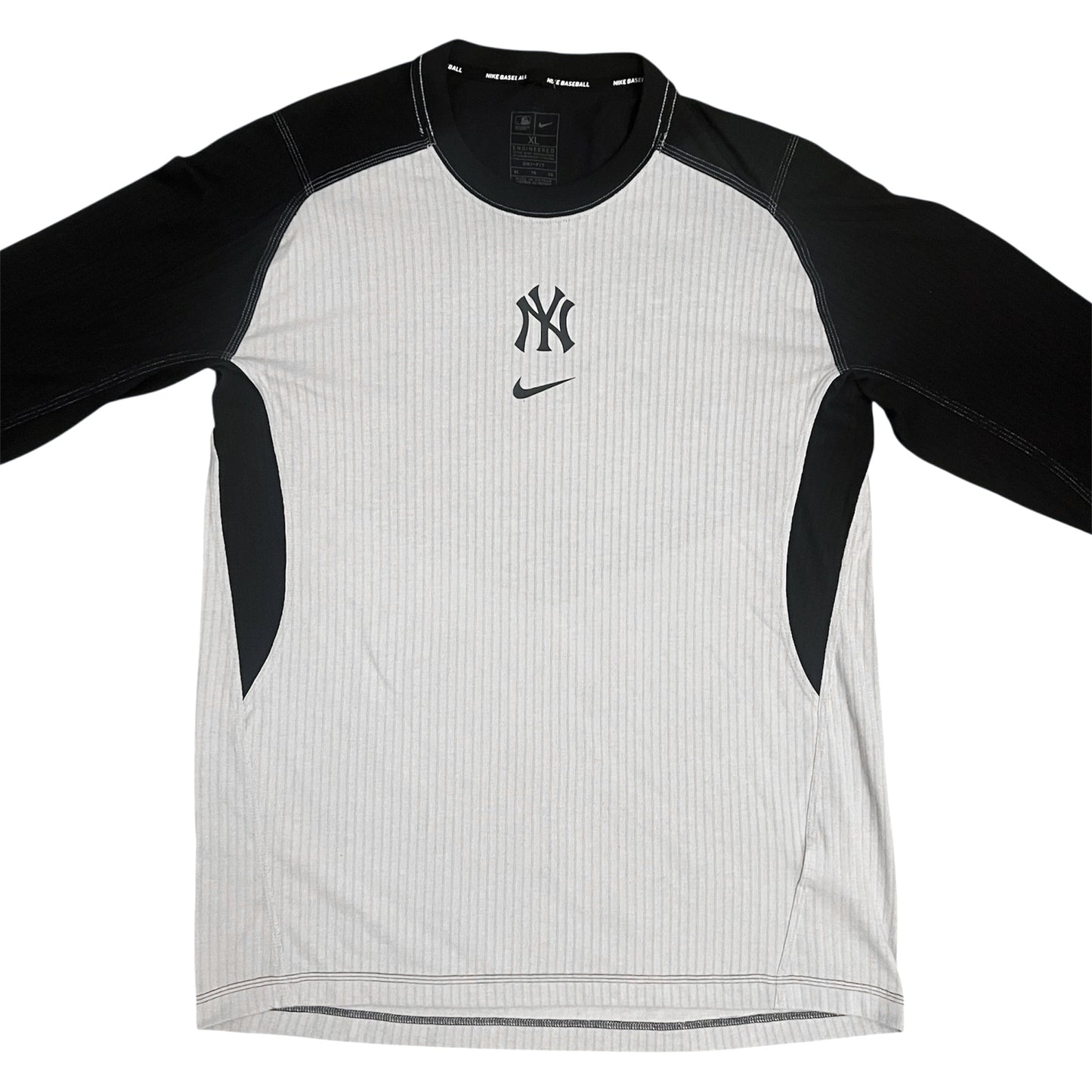 New York Yankees Performance Long Sleeve - XL