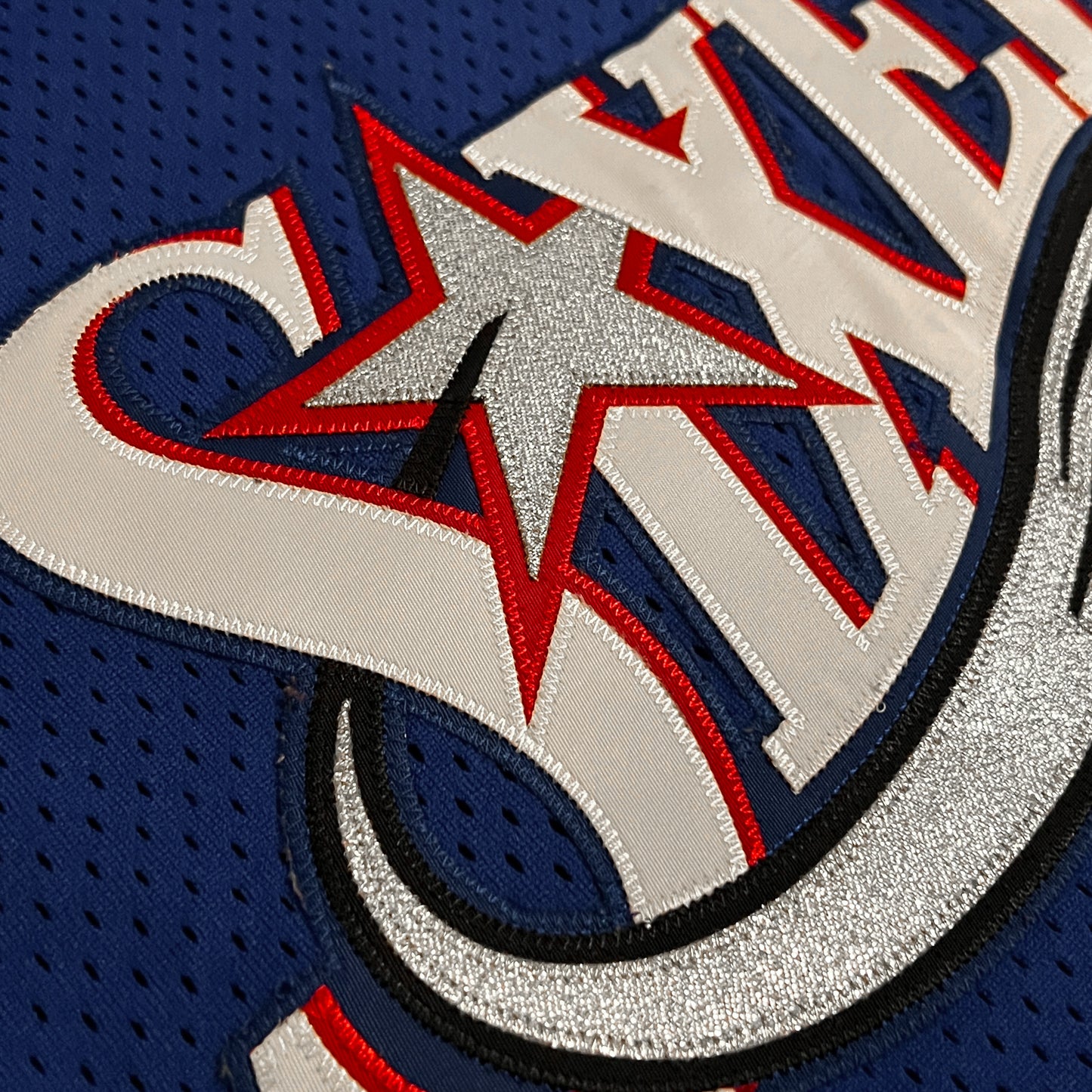 Team Issued Philadelphia 76ers Ira Bowman 1999-00 Game Jersey - 44