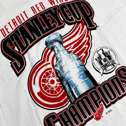 1997 Detroit Red Wings Stanley Cup Champs Shirt - XL