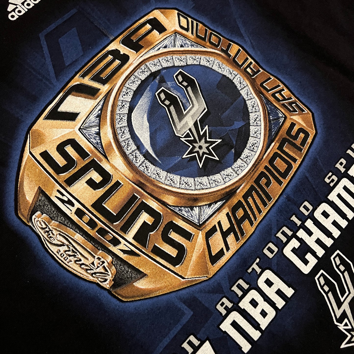 San Antonio Spurs 2007 NBA Champions Ring Shirt - XL