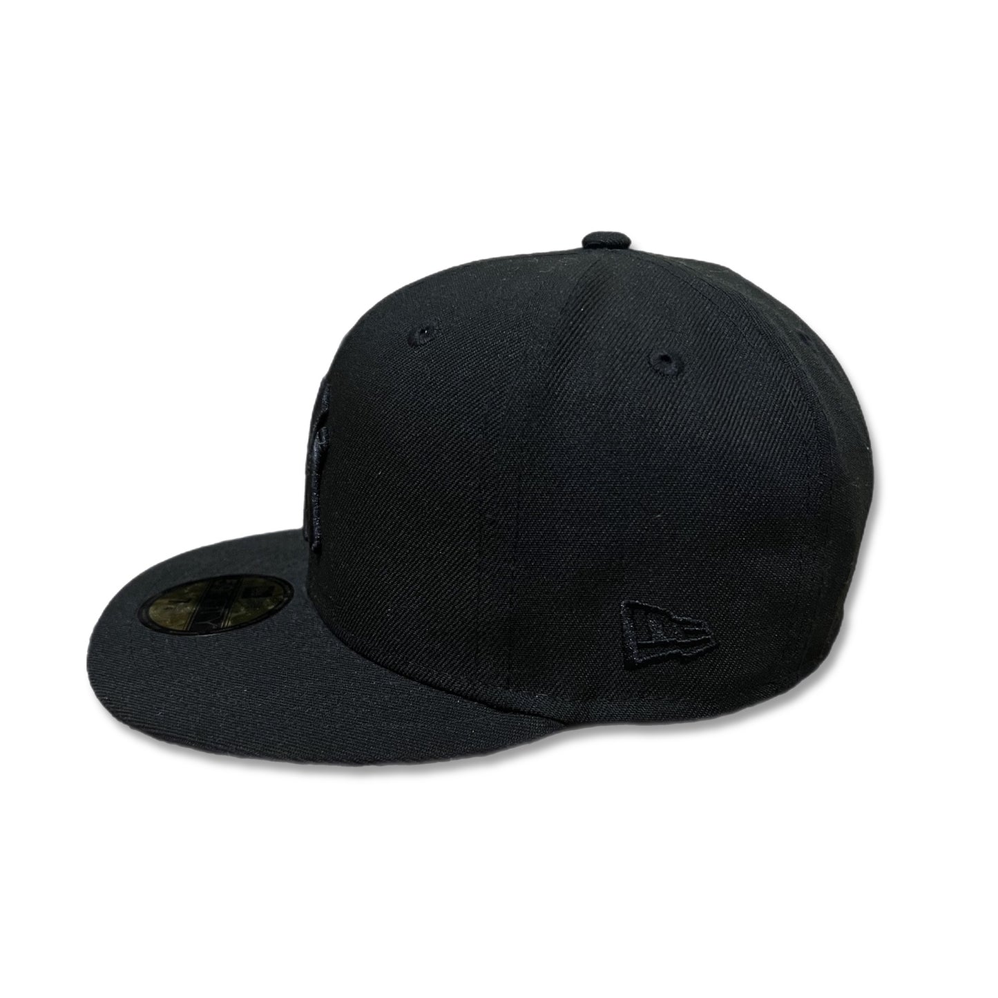 New York Yankees Blackout 59Fifty Fitted Hat - 7 1/4