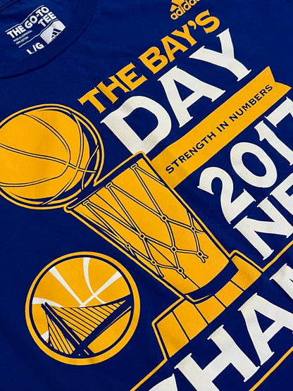 2017 Golden State Warriors NBA Champs Shirt - L