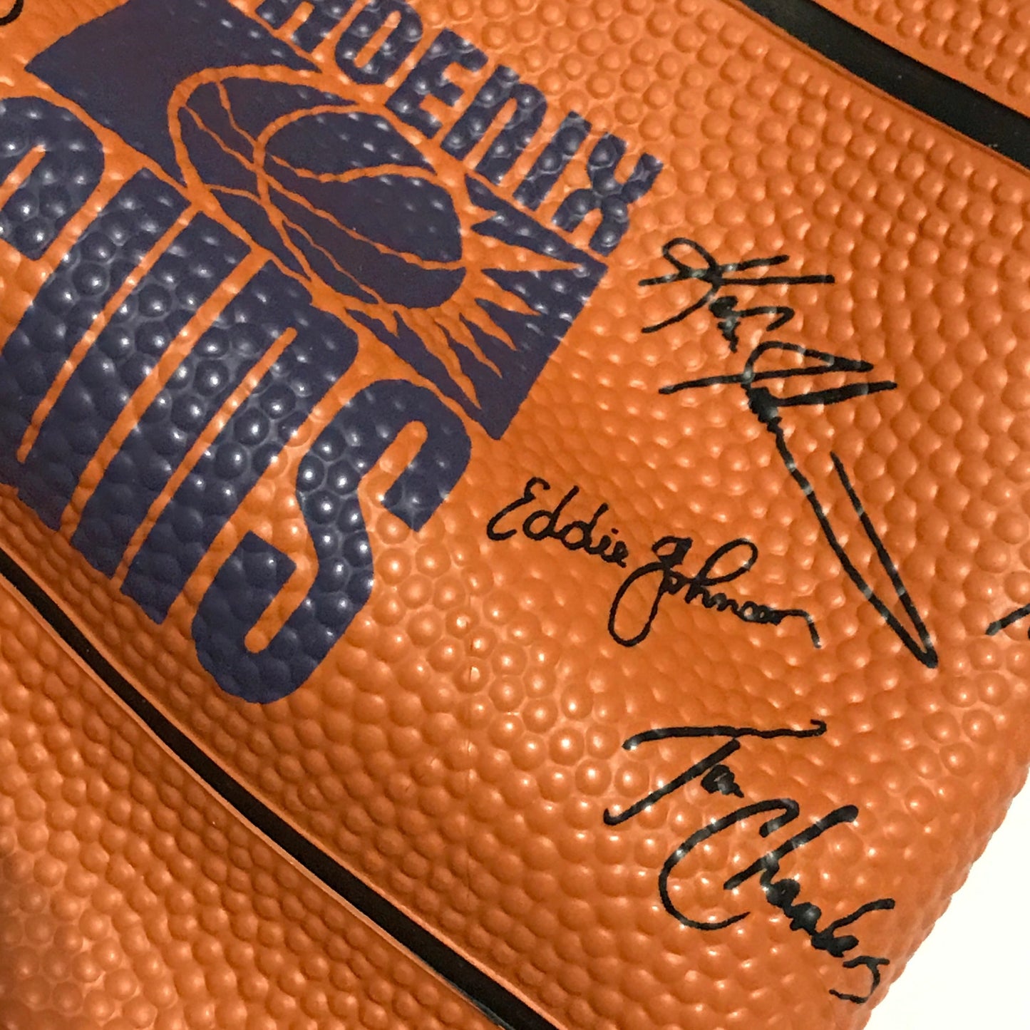 Vintage 90's Phoenix Suns Team Signature Basketball