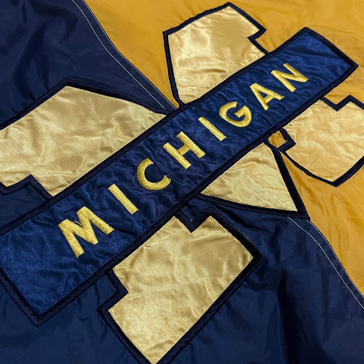 Michigan Wolverines Vintage Pro Player Jacket - M