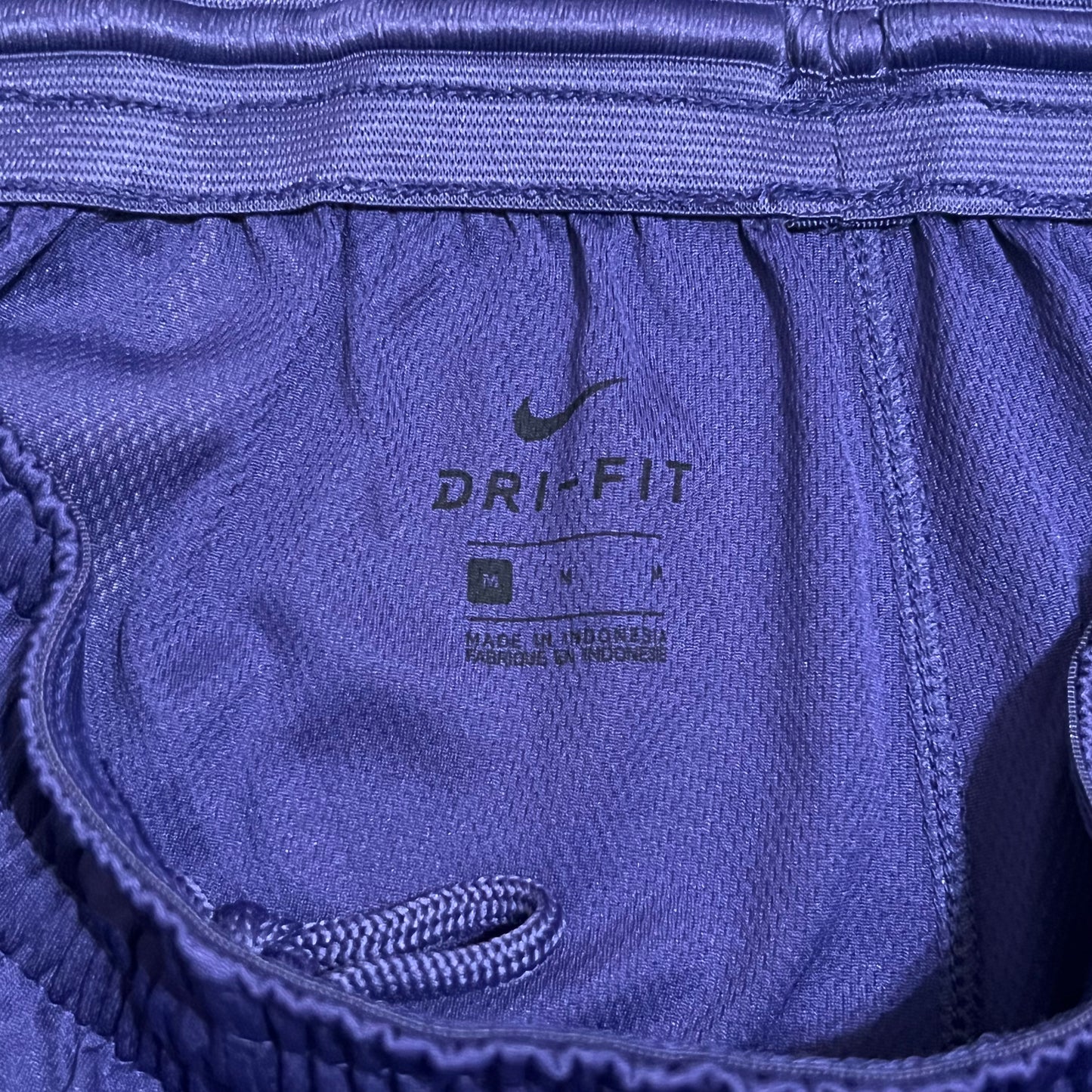 University of Washington Huskies Nike Dri Fit Purple Basketball Shorts - M